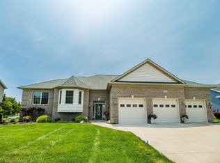5653 N Lake Dr, Kimball, MI 48074