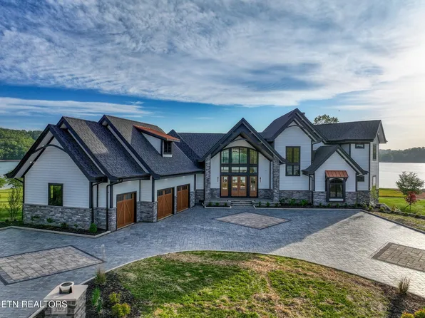 202 Crown Jewel Ln, La Follette, TN 37766