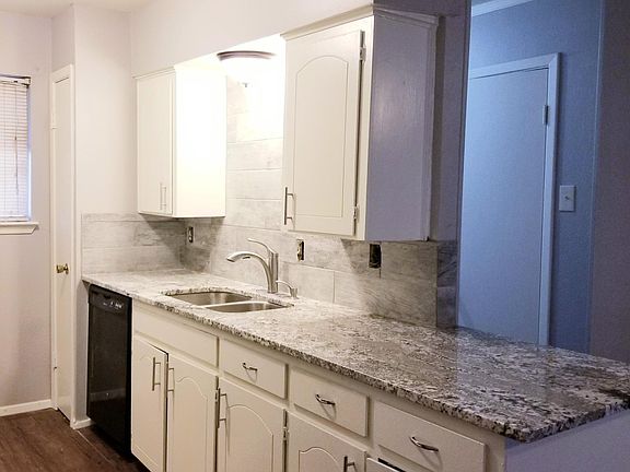 2nd image of 818 Waikiki Dr