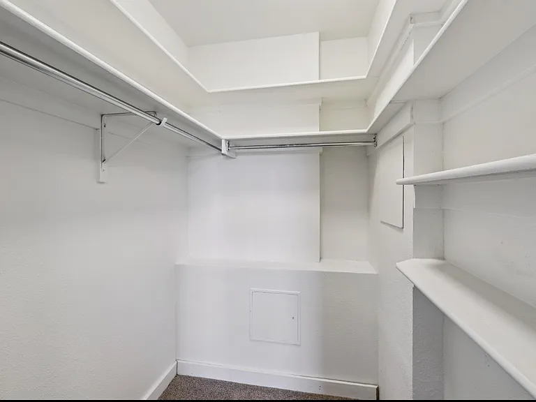 Cheesman Club Apartments — Photo 22