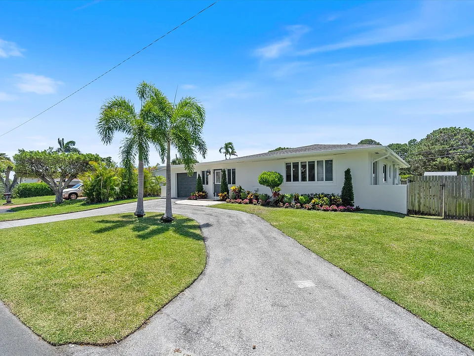 108 SE 31st Ave