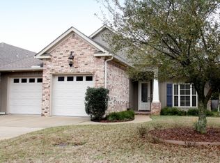 458 Clubhouse Dr, Fairhope, AL 36532