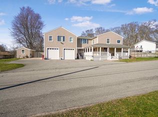 466 Dickinson St, Fall River, MA 02721