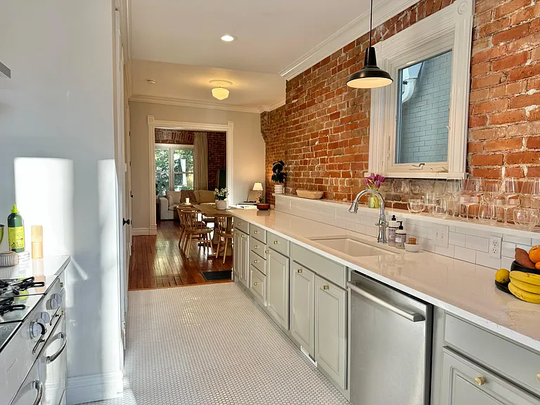 1724 N Washington St — Photo 9