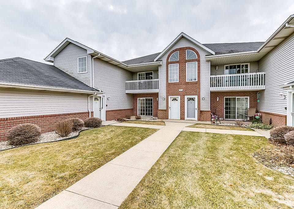 1st image of 1254 Village Centre Dr Unit 1