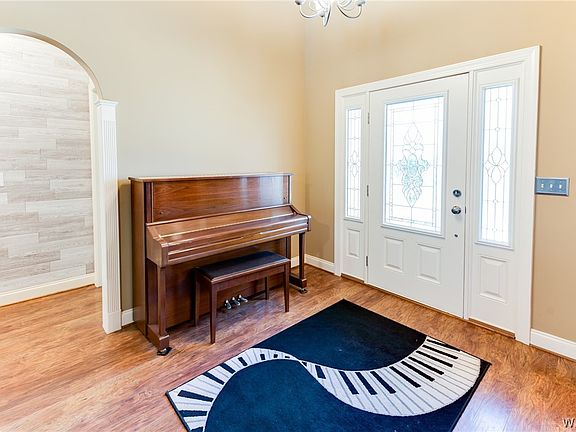 4th image of 620 Mychael Ln