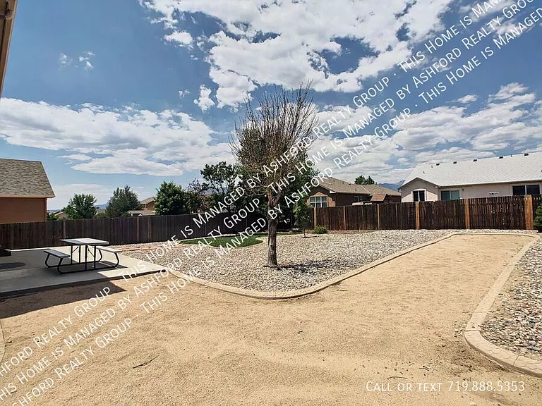 3314 Castellon Dr — Photo 31