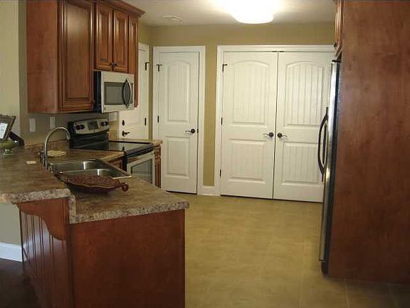2nd image of 31 Sunset Cove Dr