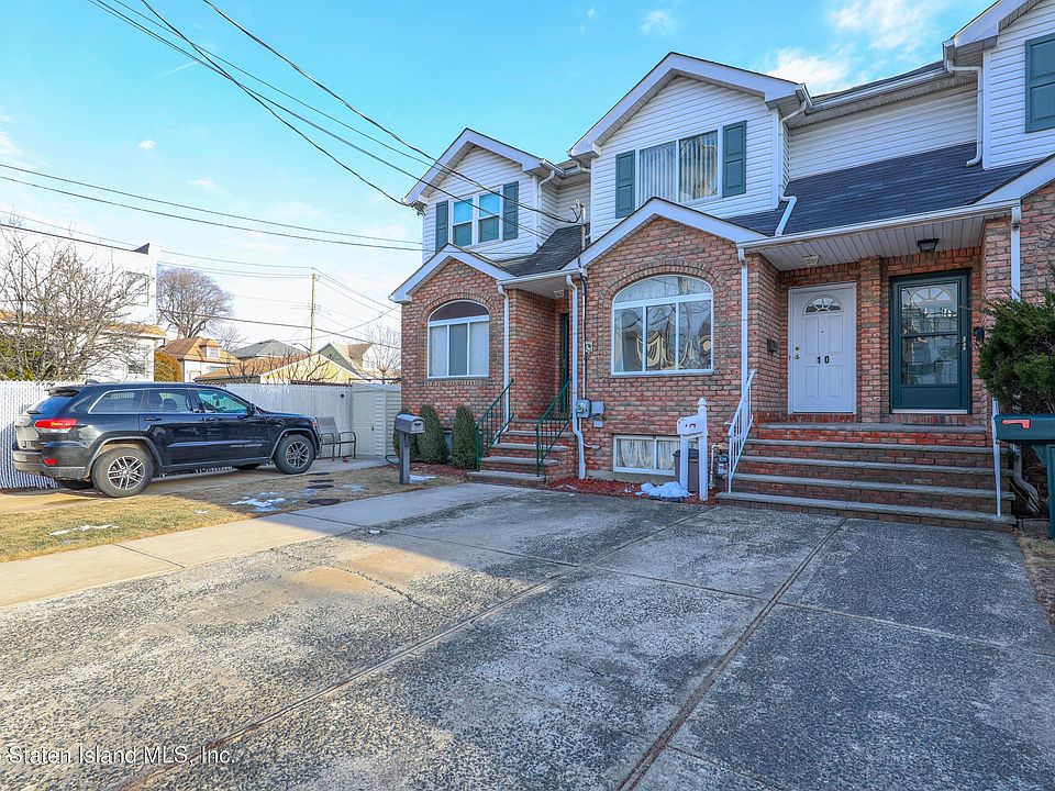 2nd image of 10 Cedar Ave