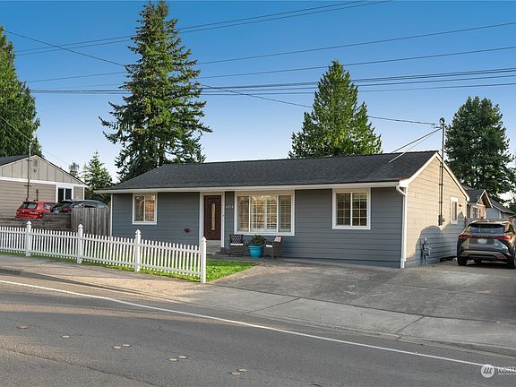 3rd image of 6324 208th Street SW