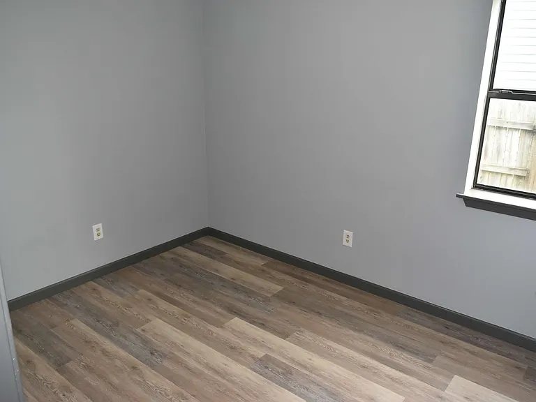 153 Rockyreef Cir — Photo 4
