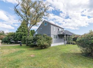 40 Twin Peninsula Ave, South Kingstown, RI 02879