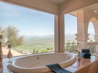 377 Valley View Dr, Exeter, CA 93221