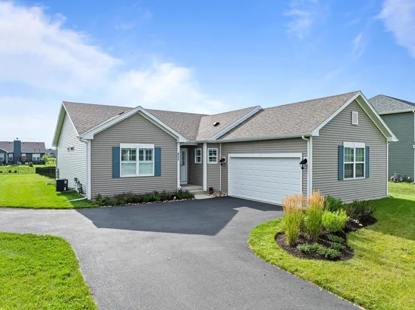 405 Cambridge DRIVE, Williams Bay, WI 53191