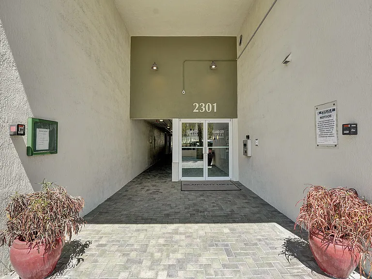 2301 Wilton Dr #R309 — Photo 51