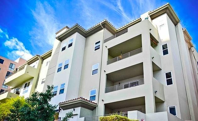 1st image of 7249 Franklin Ave Unit 302