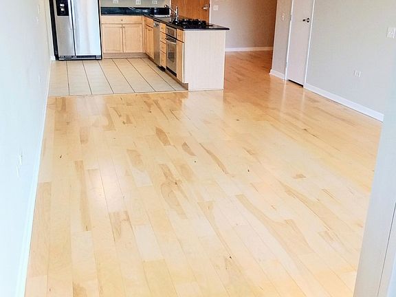 2nd image of 9655 Woods Dr Unit 706