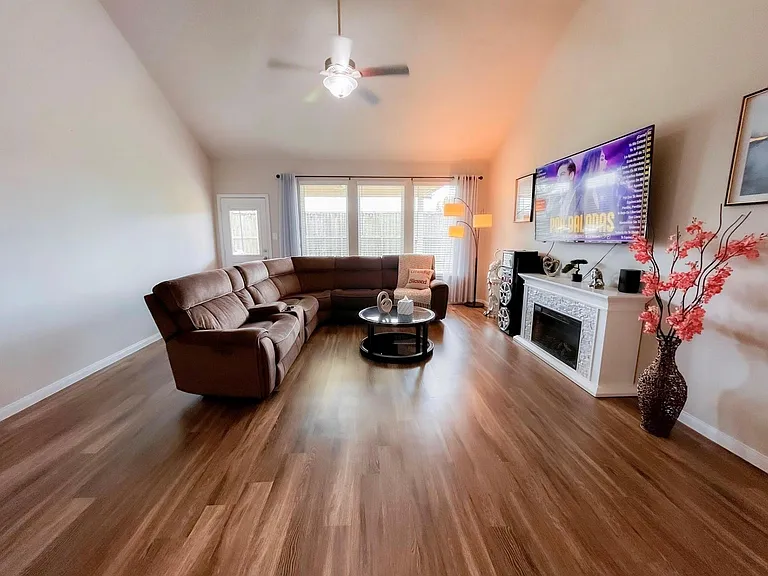 24919 Scarlatti Cantata Dr — Photo 10