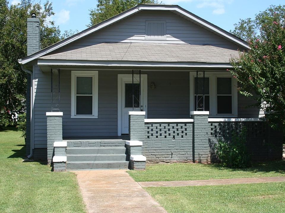 Look at that front porch