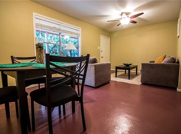 4th image of 2450 Ashdale Dr #D-125