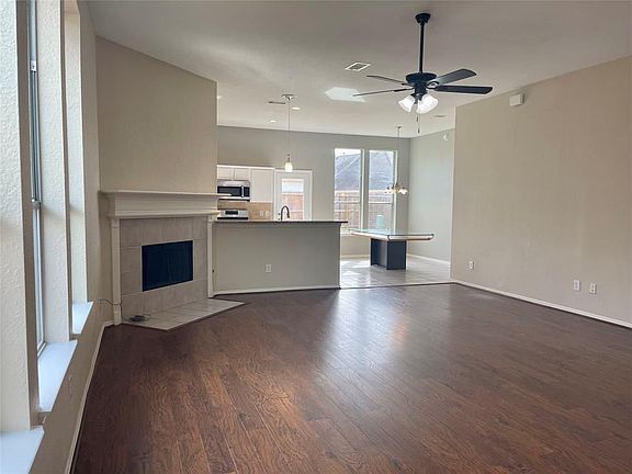 3rd image of 4835 Chase Court Dr