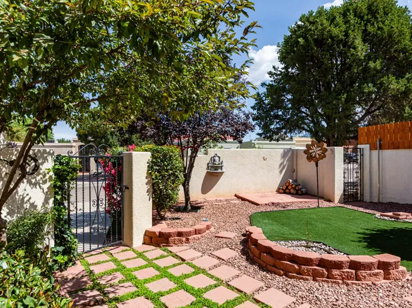 6930 Arvilla Pl NE, Albuquerque, NM 87110