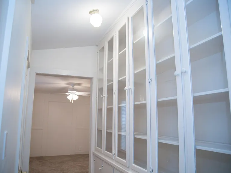 6 S Summit St #A — Photo 12