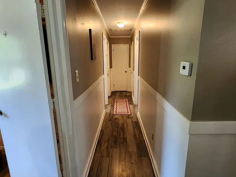 209 Dabney Dr — Photo 5