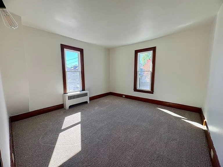 133-135 E Park St — Photo 13