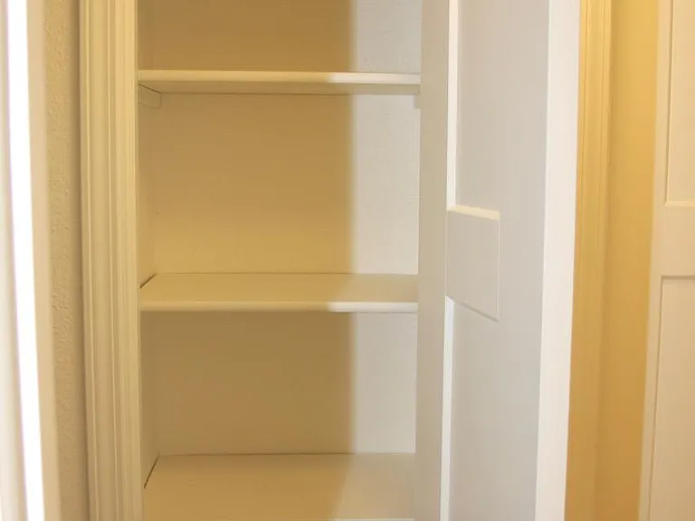 225 SW Kalmia St #A — Photo 22