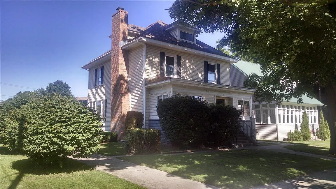 228 S Warren - 3 — Photo 1