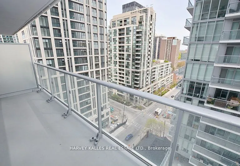 195 Redpath Ave #1413 — Photo 8
