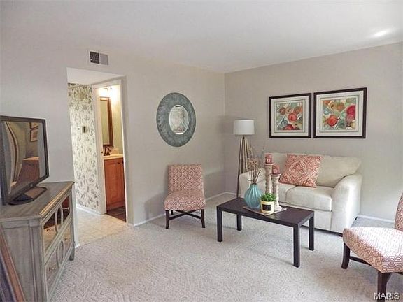 5th image of 10853 Carroll Wood Way