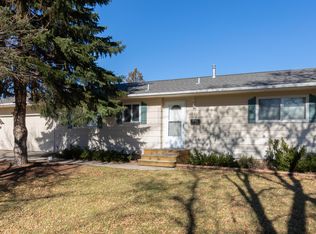220 10 1/2 Ave E, West Fargo, ND 58078