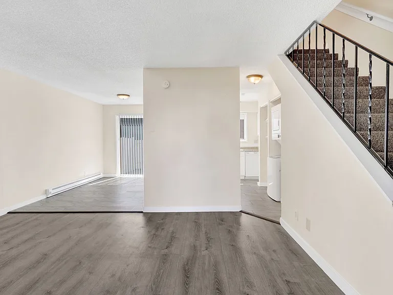 1418 Harris Ave — Photo 16