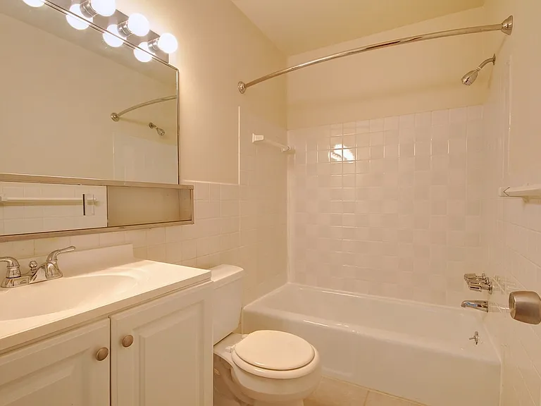 2 Bedroom