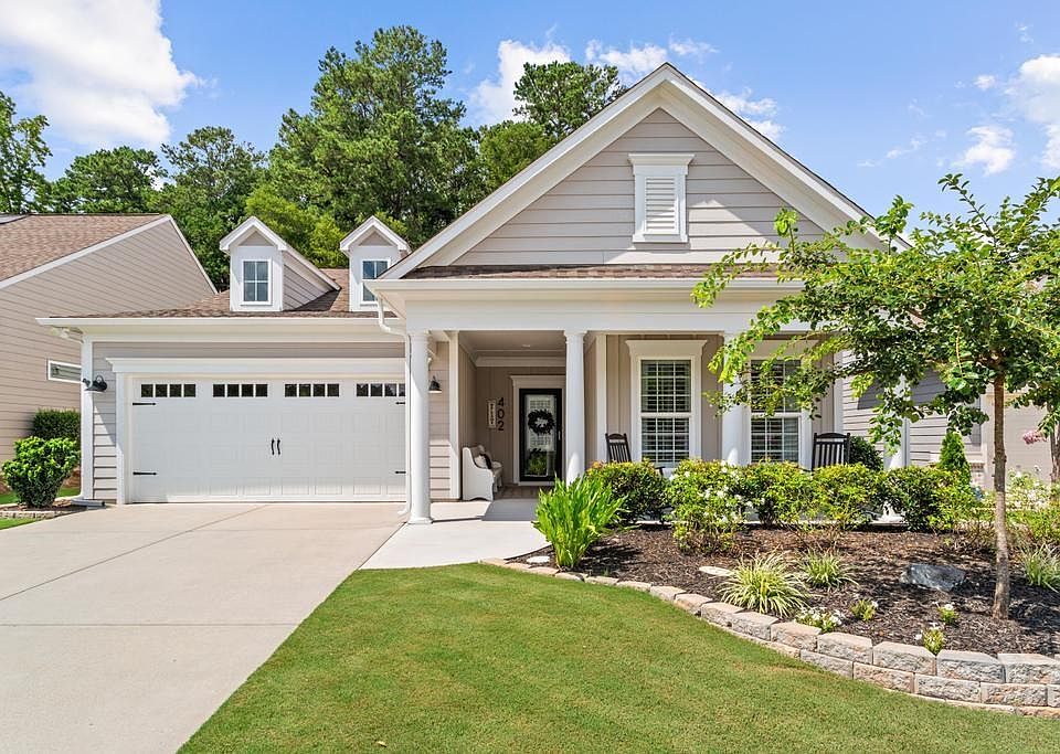 1st image of 402 Pinehaven Ln