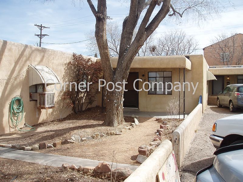 1st image of 212 Montclaire Dr SE