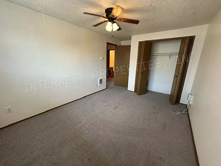 1001 NE 25th Ave #7 — Photo 10