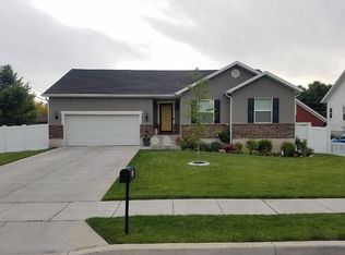 758 S 300 E, Centerville, UT 84014