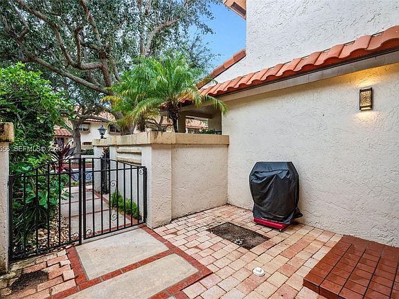 3rd image of 7733 La Mirada Dr #7733