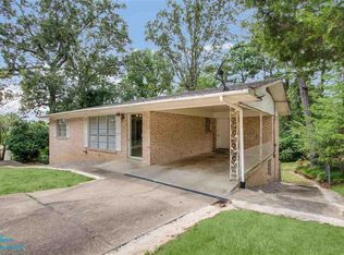 203 Poinsettia St, Hot Springs, AR 71913