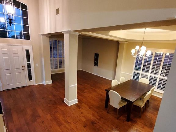 3rd image of 2815 Saint Micheal Dr