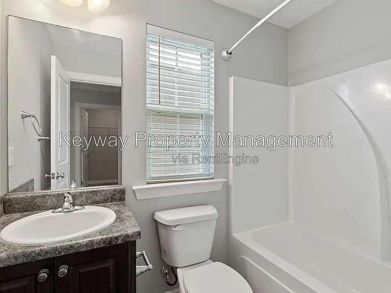 435 Brantley Cove Cir — Photo 13
