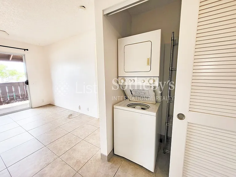 91-1135 Puamaeole St #20W — Photo 9