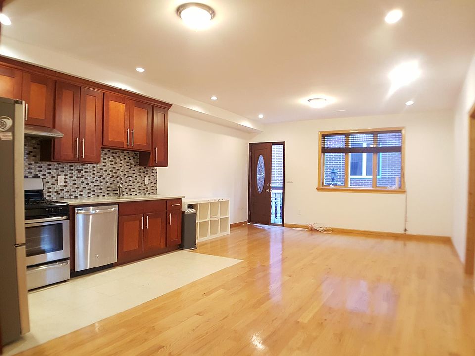 1st image of 6026 Marathon Pkwy Floor 1