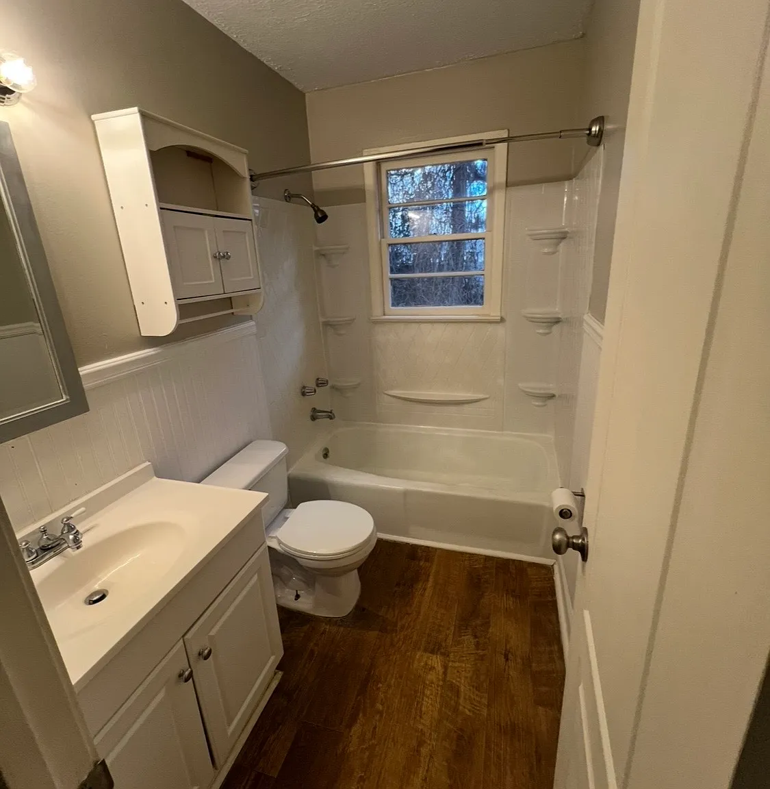 2 bed, 802 sqft, $1,200 — Photo 2
