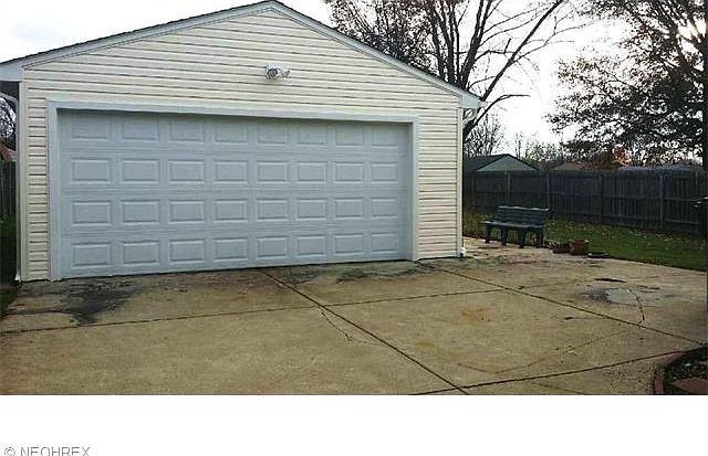 2nd image of 13541 Heatherwood Dr
