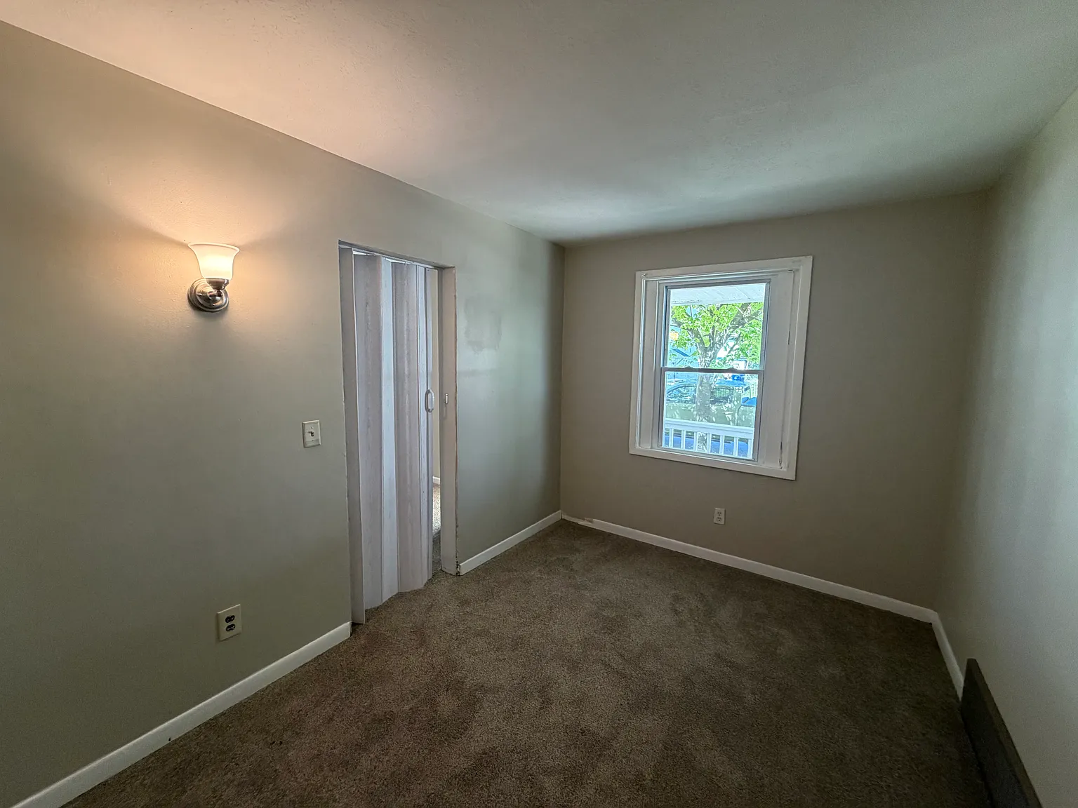2 bed, $1,025 — Photo 3