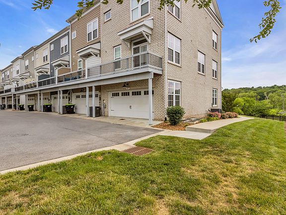 2nd image of 1067 Vida Way